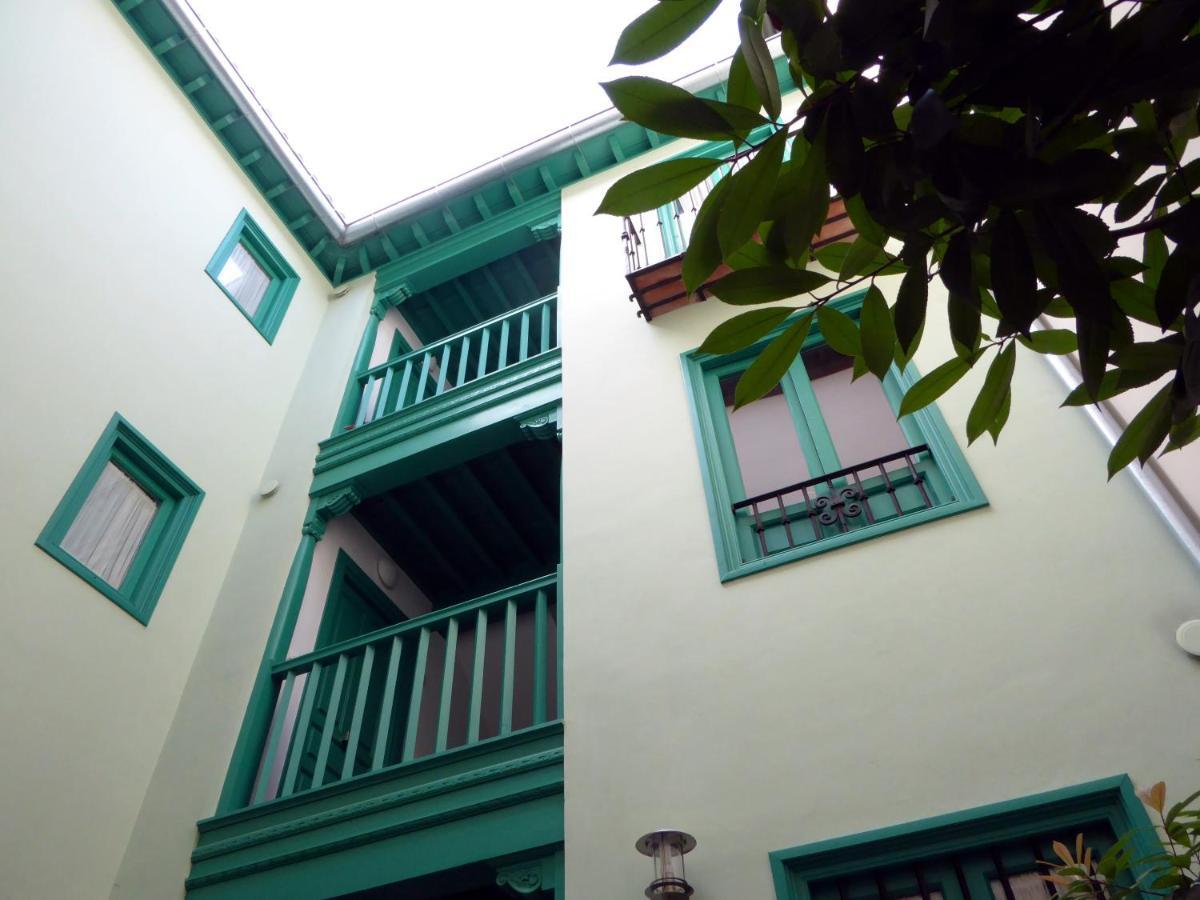 Apartamentos Laurel Suites Granada Exterior foto